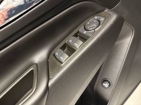 Used 2023 Chevrolet Equinox LT AWD/4WD image 12