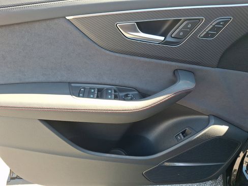 New 2026 Audi SQ8 Prestige AWD/4WD image 8
