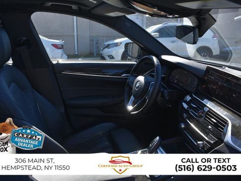 Used 2023 BMW 530e xDrive w/ Premium Package image 21