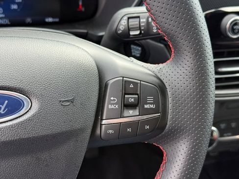 Used 2025 Ford Escape ST-Line image 33