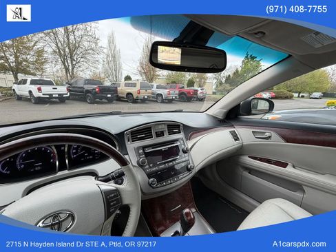 Used 2011 Toyota Avalon Limited FWD image 20