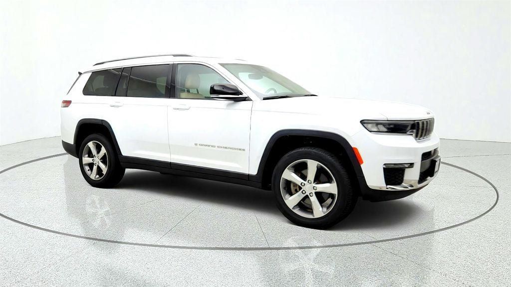 Used 2022 Jeep Grand Cherokee L Limited AWD/4WD image 3