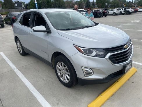Used 2020 Chevrolet Equinox LT AWD/4WD image 3