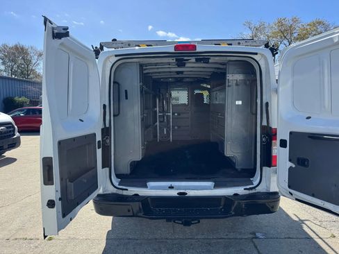 Used 2020 Nissan NV 2500 SV RWD image 25