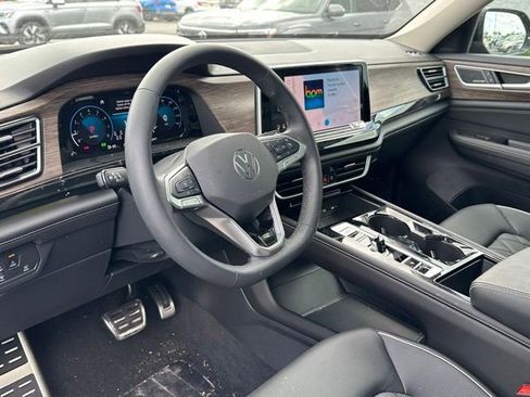 New 2026 Volkswagen Atlas SEL Premium R-Line AWD/4WD image 28