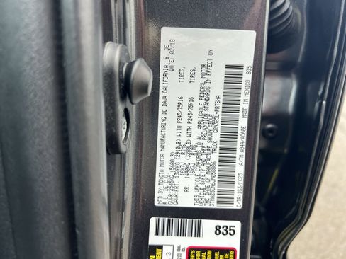 Used 2018 Toyota Tacoma SR5 image 28