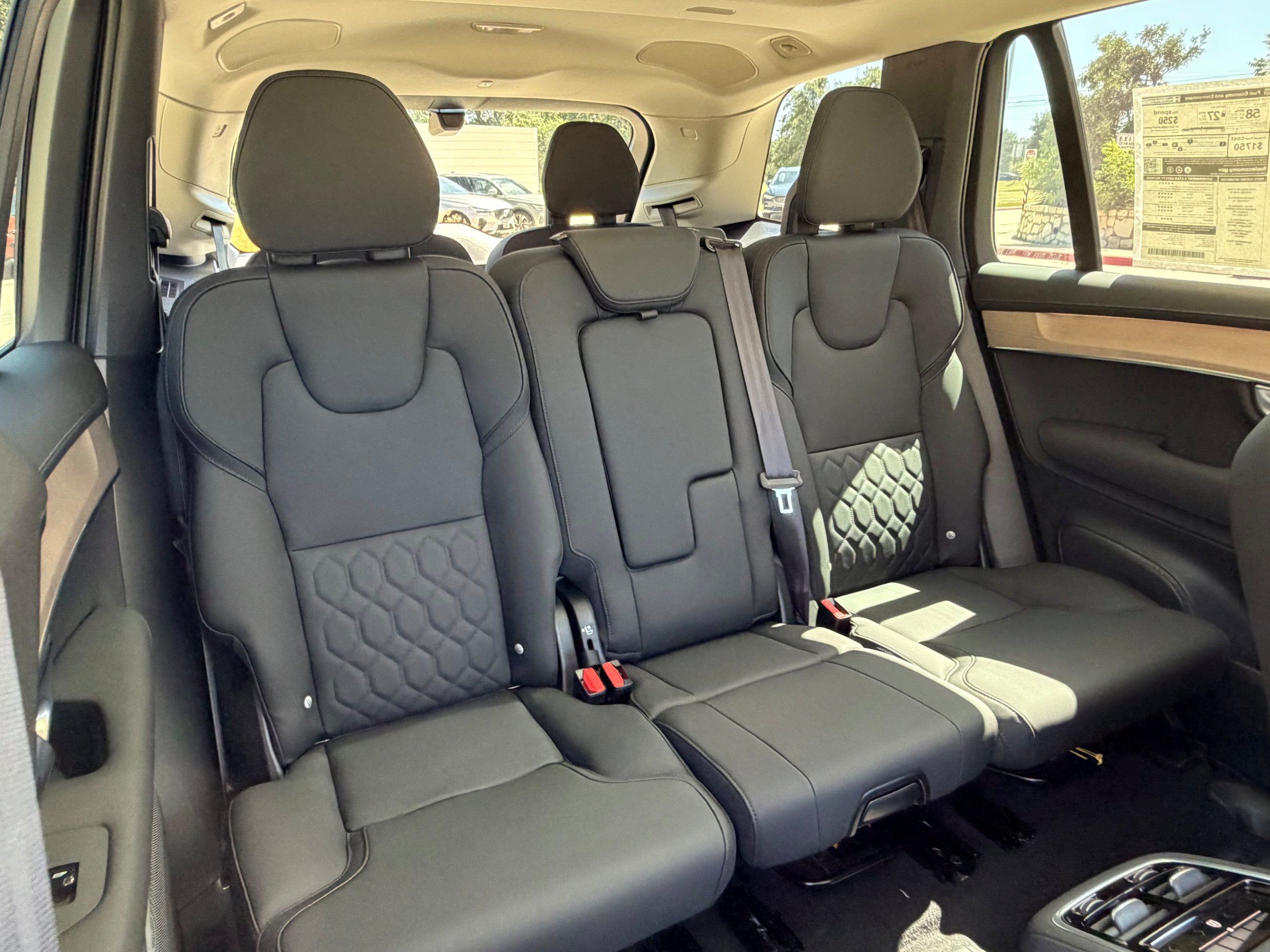 New 2026 Volvo XC90 T8 Plus w/ Protection Package Premier AWD/4WD image 10