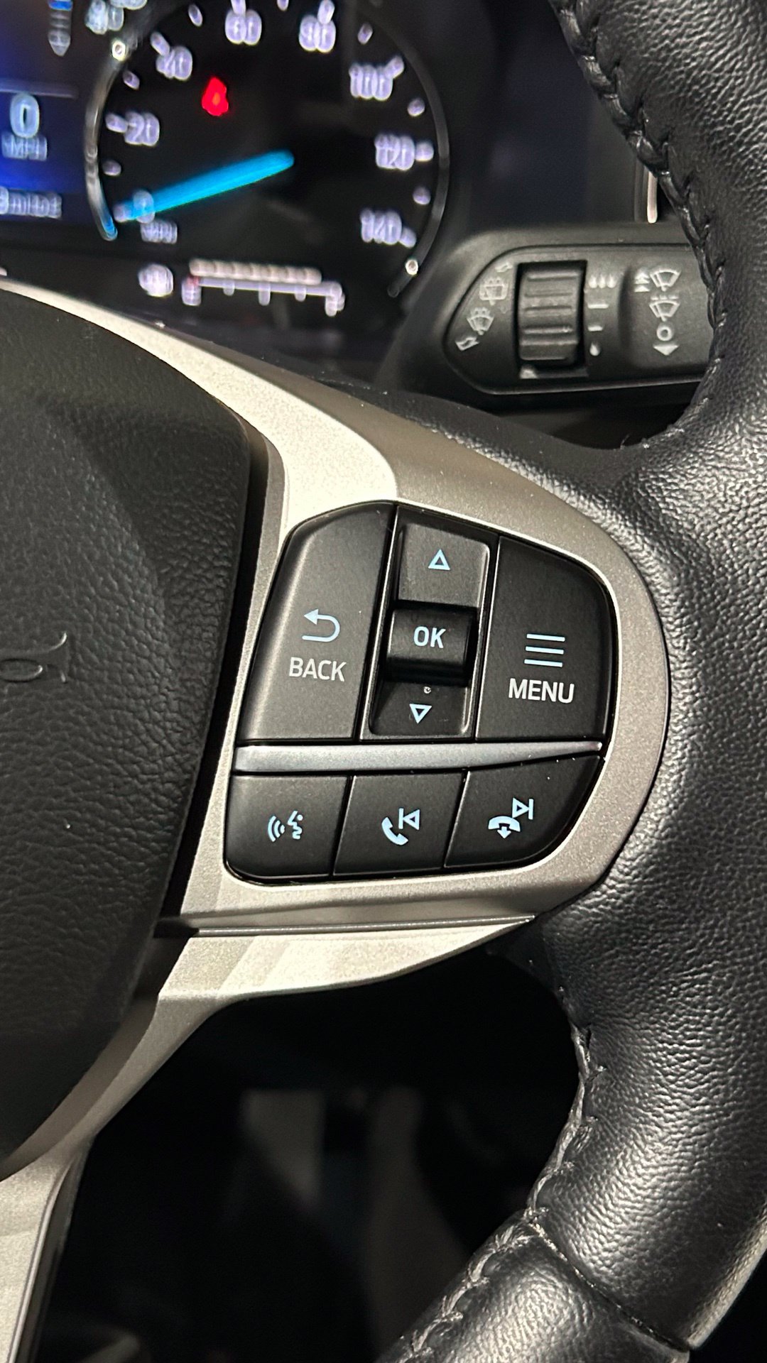 Used 2022 Ford Explorer XLT w/ Equipment Group 202A AWD/4WD image 83
