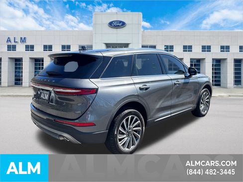 Used 2024 Lincoln Corsair Reserve image 5