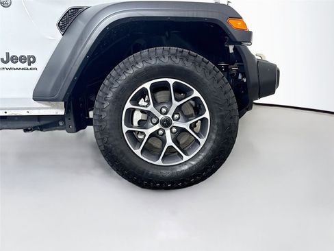 Used 2024 RAM 1500 TRX AWD/4WD image 36