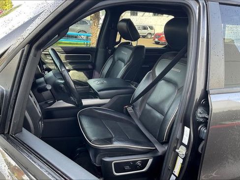 Used 2020 RAM 1500 Laramie w/ Night Edition image 21