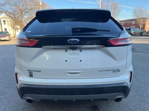 Used 2019 Ford Edge Titanium w/ Equipment Group 301A image 4