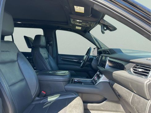 Used 2021 GMC Yukon Denali image 11