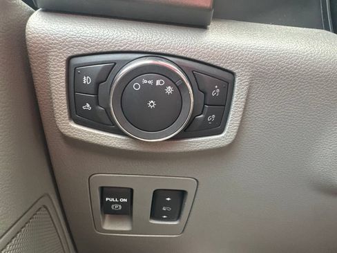Used 2019 Ford F150 XLT w/ Equipment Group 302A Luxury AWD/4WD image 26