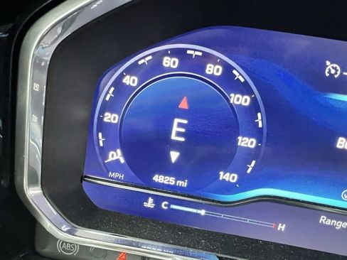 Used 2024 Chevrolet Silverado 2500 LT image 14