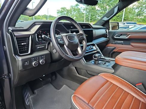 Used 2025 GMC Sierra 1500 Denali Ultimate AWD/4WD image 14