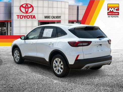 Used 2025 Ford Escape Active FWD image 3