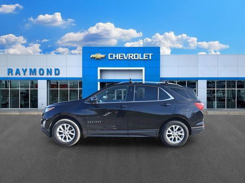 Used 2019 Chevrolet Equinox LT w/ Sun & Navigation Package AWD/4WD image 6