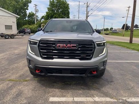Used 2025 GMC Acadia AT4 w/ Luxury Package AWD/4WD image 6