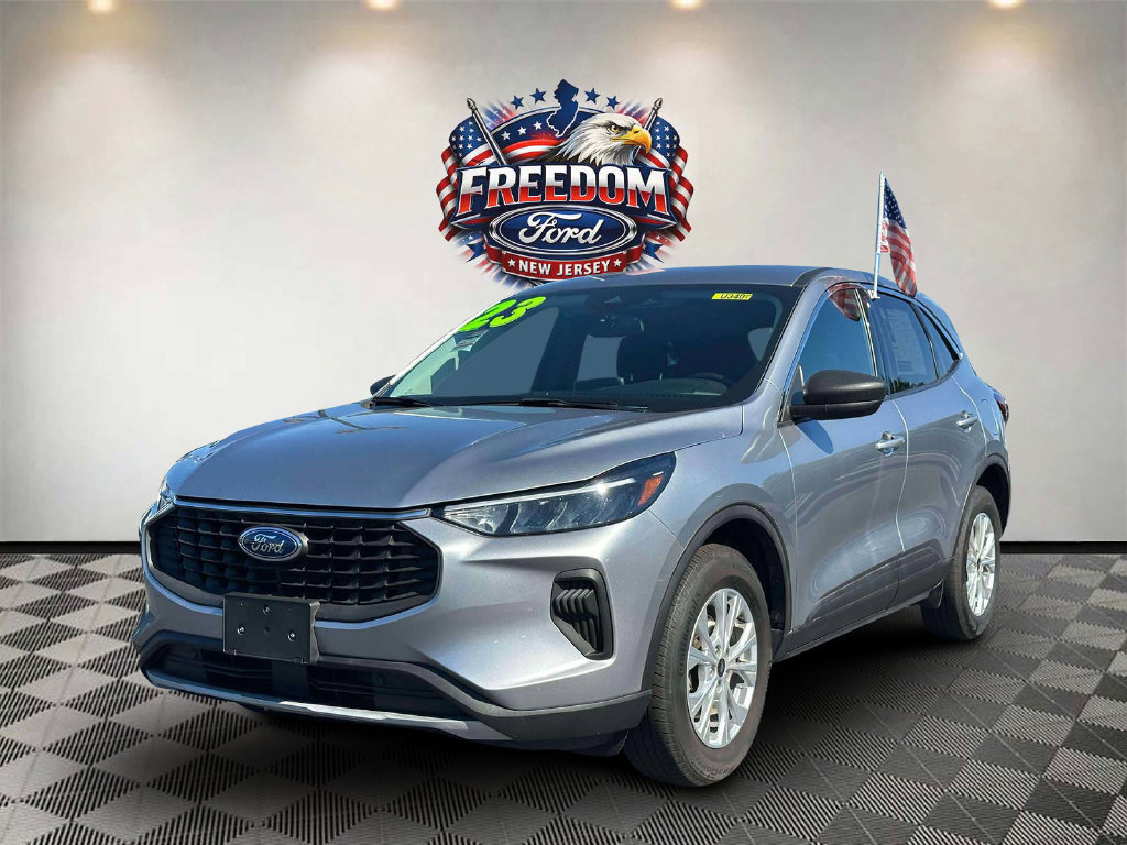 Certified 2023 Ford Escape Active AWD/4WD image 2