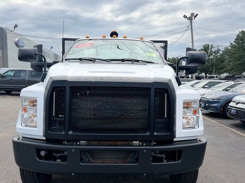 Used 2022 Ford F750 2WD Regular Cab Super Duty image 14