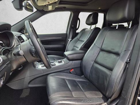 Used 2020 Jeep Grand Cherokee Limited AWD/4WD image 17
