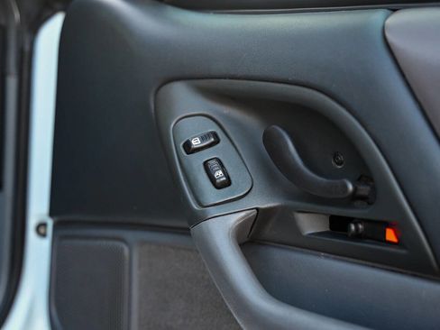 Used 1997 Chevrolet Camaro Z28 image 97