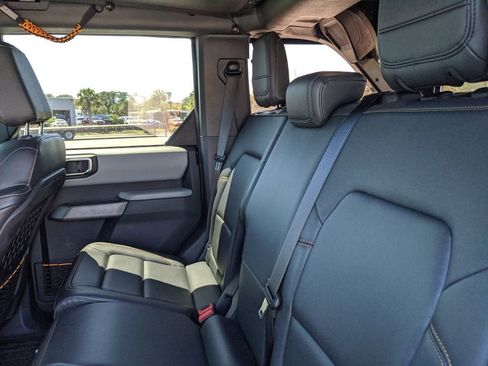 Used 2022 Ford Bronco Badlands image 20