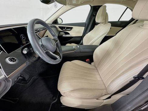 Used 2024 Mercedes-Benz E 350 4MATIC Sedan image 23