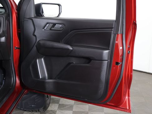 Used 2023 Chevrolet Colorado Trail Boss AWD/4WD image 22