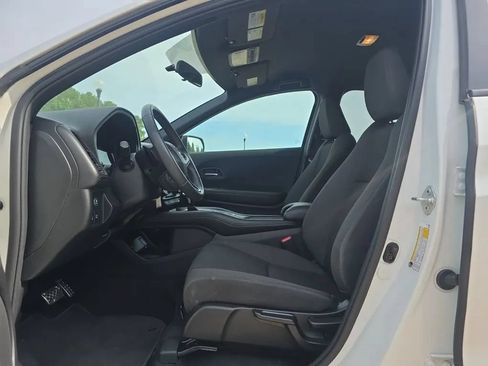 Used 2021 Honda HR-V Sport image 15