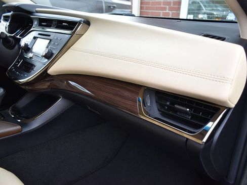 Used 2014 Toyota Avalon XLE Premium image 21
