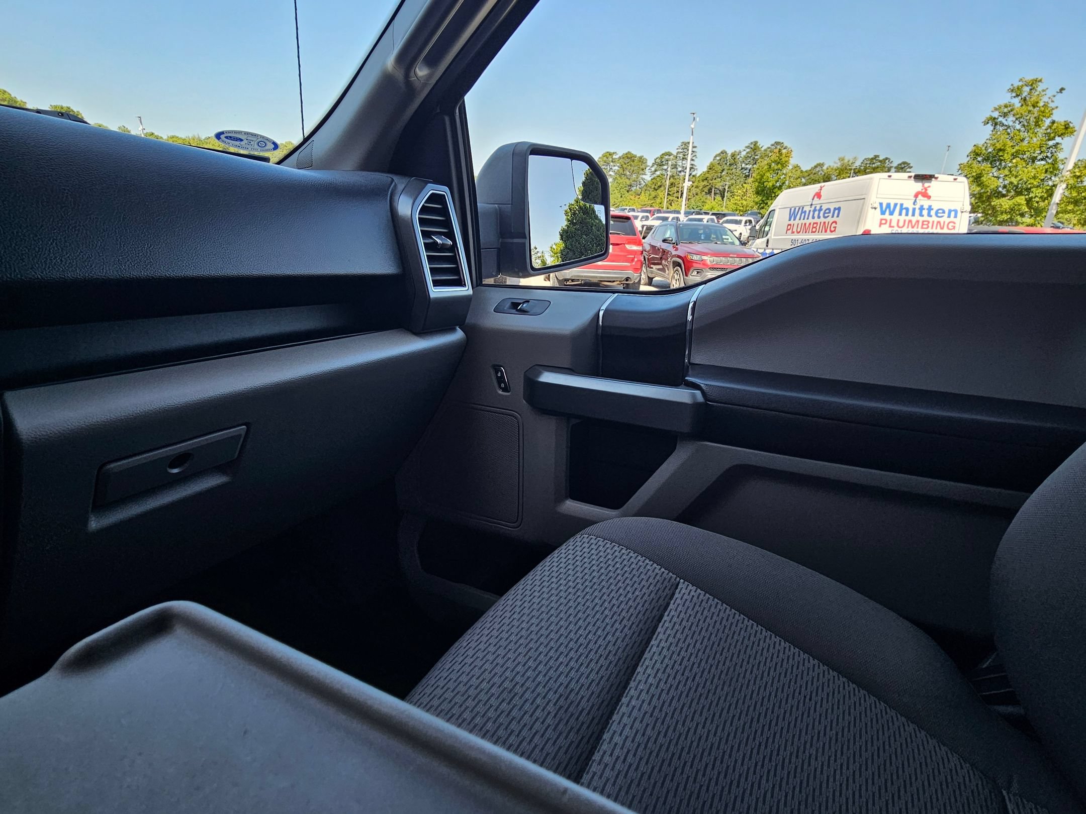 Used 2018 Ford F150 XLT w/ Equipment Group 301A Mid AWD/4WD image 11