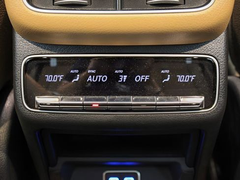 Used 2024 Mercedes-Benz GLE 350 4MATIC image 29