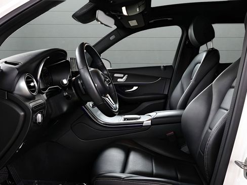 Used 2022 Mercedes-Benz GLC 300 4MATIC image 43