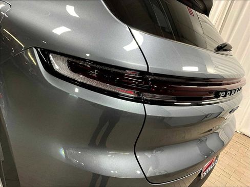 New 2026 Porsche Cayenne E-Hybrid AWD/4WD image 34