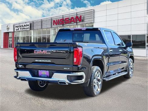 Used 2022 GMC Sierra 1500 SLT w/ SLT Premium Plus Package image 6