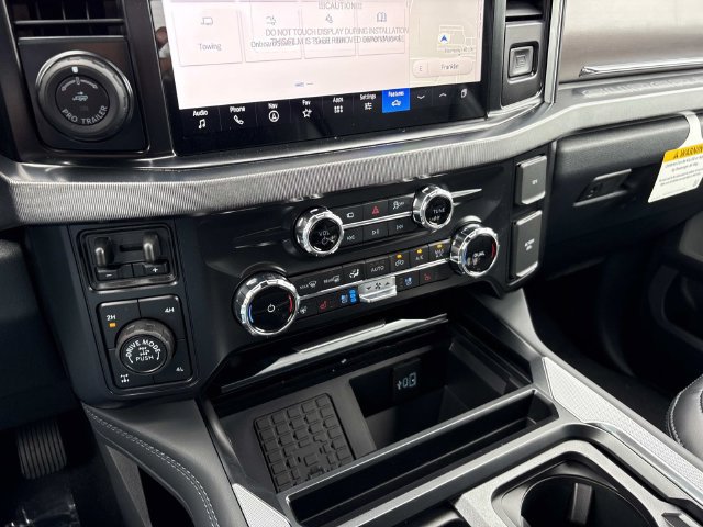 New 2026 Ford F350 Platinum w/ Tremor Off-Road Package AWD/4WD image 32