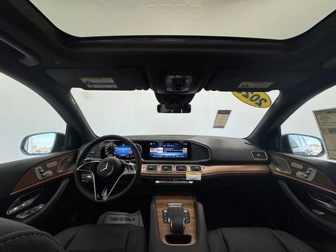 Used 2025 Mercedes-Benz GLE 350 4MATIC image 22