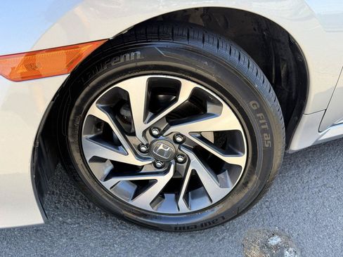 Used 2017 Honda Civic EX image 32
