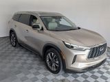 Certified 2025 INFINITI QX60 Luxe image 2