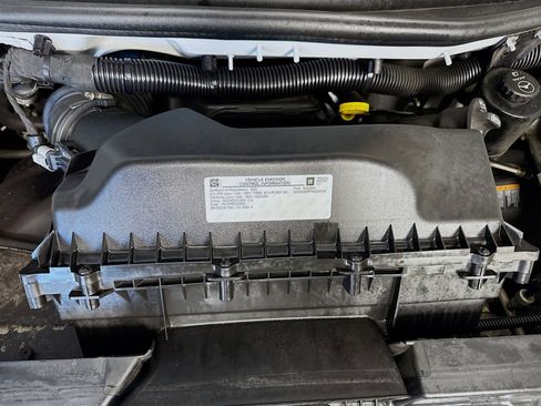 Used 2021 Chevrolet Express 3500 w/ Driver Convenience Package image 34