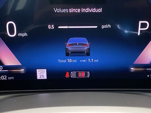 Used 2025 BMW 330i xDrive Sedan w/ Convenience Package image 31