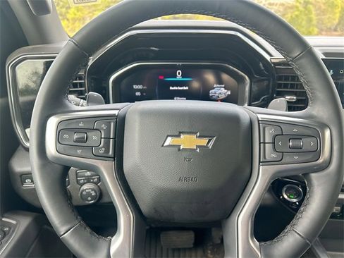 Used 2025 Chevrolet Silverado 1500 LT image 17