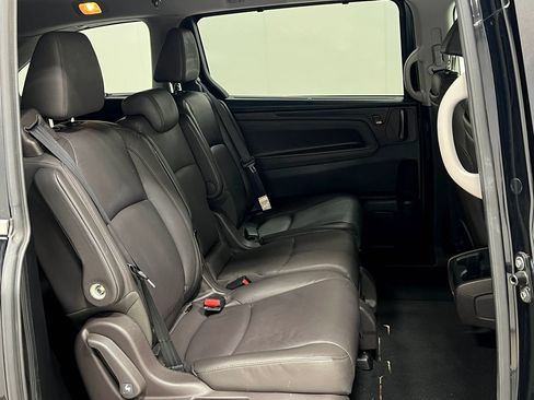 Used 2018 Honda Odyssey Touring image 35