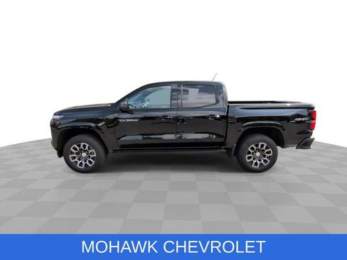 Used 2024 Chevrolet Colorado LT w/ LT Convenience Package III AWD/4WD image 6