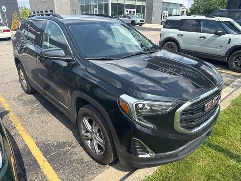 Certified 2020 GMC Terrain SLE w/ Driver Convenience Package AWD/4WD image 1