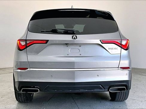 Used 2022 Acura MDX FWD w/ Technology Package image 6