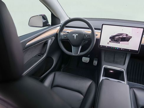 Used 2023 Tesla Model Y Performance AWD/4WD image 26