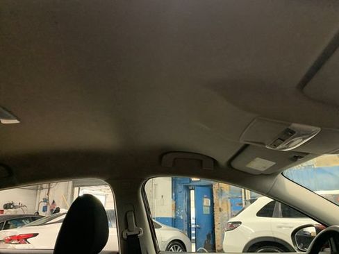Used 2024 Nissan Sentra SV FWD image 17